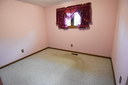 432 E 2nd Street, Argyle, MN 56713