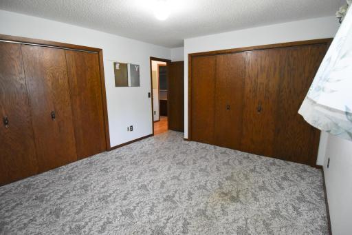 432 E 2nd Street, Argyle, MN 56713