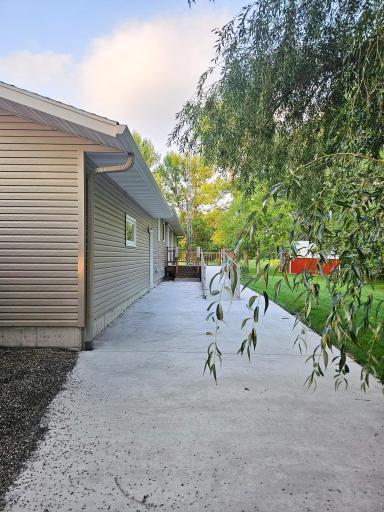 432 E 2nd Street, Argyle, MN 56713