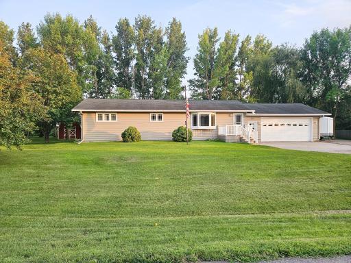 432 E 2nd Street, Argyle, MN 56713
