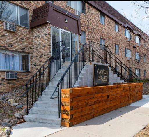 2446 Aldrich Avenue S, 105, Minneapolis, MN 55405