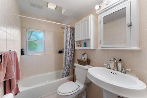 10340 Wyoming Avenue S, Minneapolis, MN 55438
