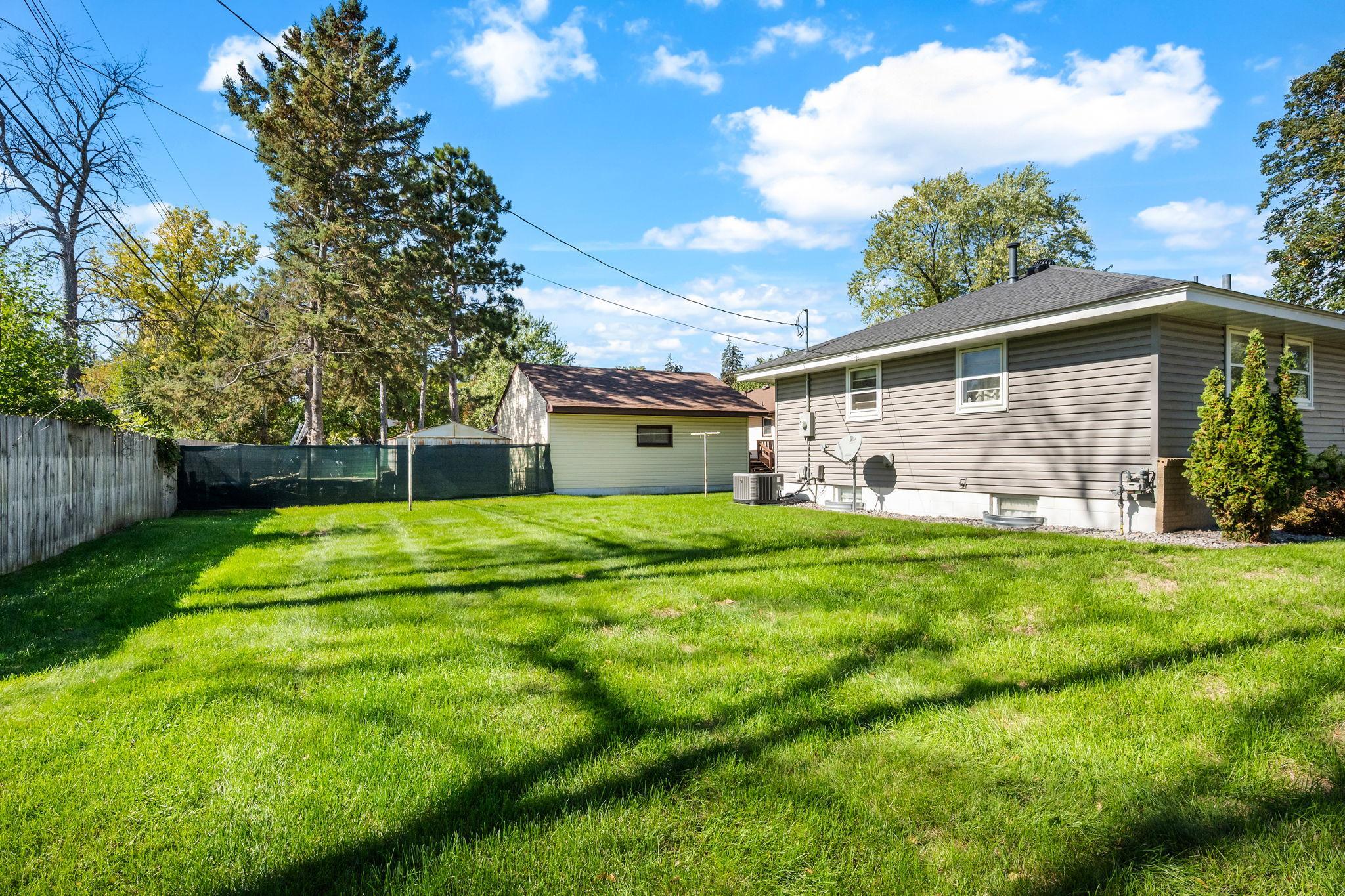 Large side yard!