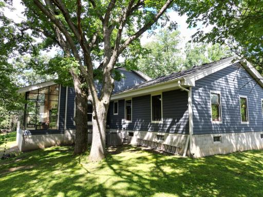 42 Eldorado Circle, Dellwood, MN 55110