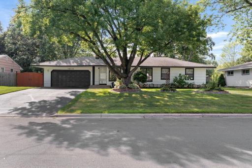 10112 Dupont Avenue S, Minneapolis, MN 55431