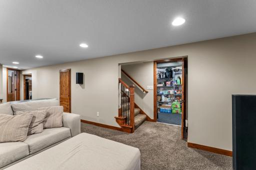 8208 Abbott Avenue S, Minneapolis, MN 55431