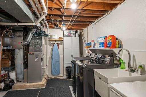 8208 Abbott Avenue S, Minneapolis, MN 55431