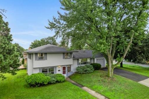 6410 Xerxes Avenue N, Minneapolis, MN 55430