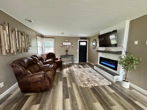 616 Tindolph Avenue S, Thief River Falls, MN 56701