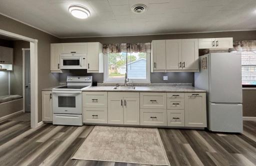616 Tindolph Avenue S, Thief River Falls, MN 56701