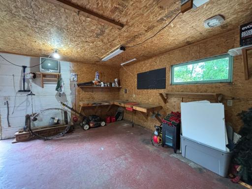 616 Tindolph Avenue S, Thief River Falls, MN 56701