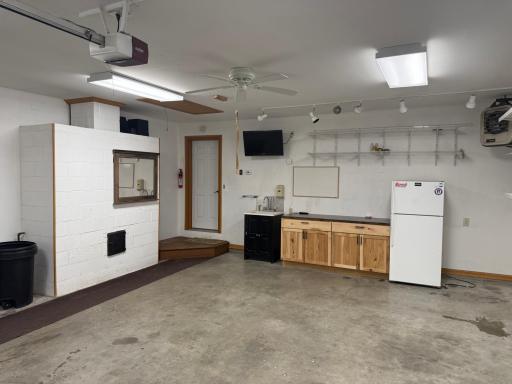1007 2nd Street SE, Roseau, MN 56751
