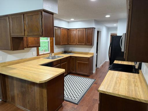 1007 2nd Street SE, Roseau, MN 56751