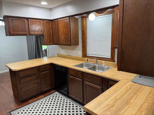 1007 2nd Street SE, Roseau, MN 56751