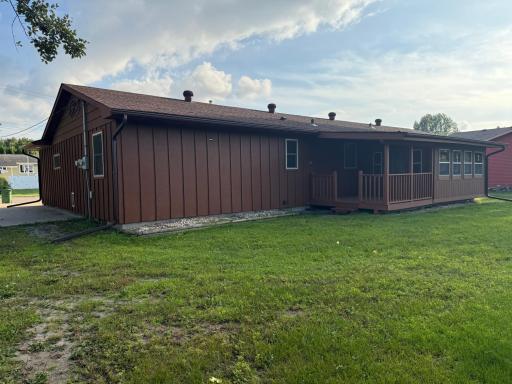 1007 2nd Street SE, Roseau, MN 56751