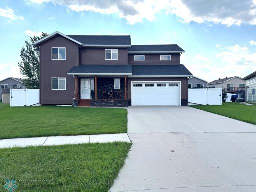 6163 Maple Valley Drive S, Fargo, ND 58104