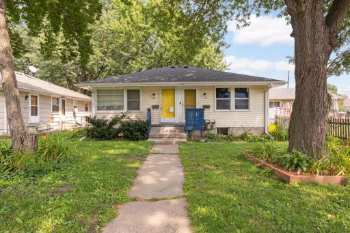 5104 Vincent Avenue N, Minneapolis, MN 55430