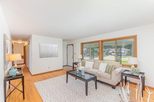 136 White Bear Avenue N, Saint Paul, MN 55106