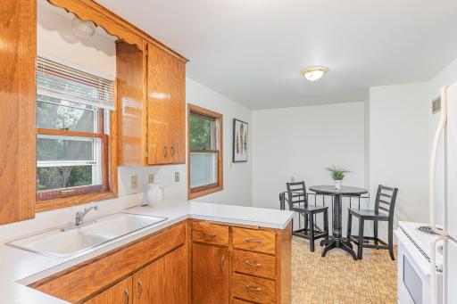 136 White Bear Avenue N, Saint Paul, MN 55106