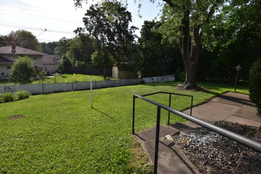 136 White Bear Avenue N, Saint Paul, MN 55106