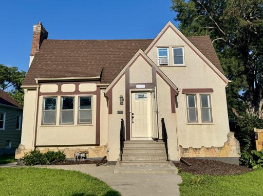 4428 Park Avenue, Minneapolis, MN 55407