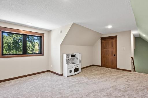 719 Glacier Avenue, Alexandria, MN 56308
