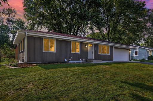 1042 Sibley Street S, Shakopee, MN 55379