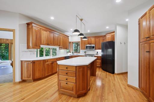 Large center island for easy entertaining
