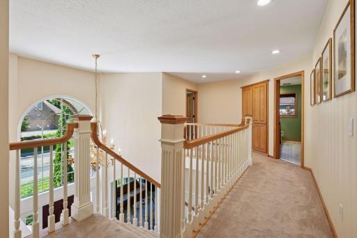 14709 White Oak Drive, Burnsville, MN 55337