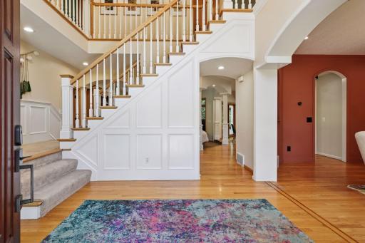 14709 White Oak Drive, Burnsville, MN 55337