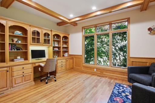 14709 White Oak Drive, Burnsville, MN 55337