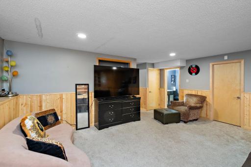 8998 Montegue Terrace, Minneapolis, MN 55443