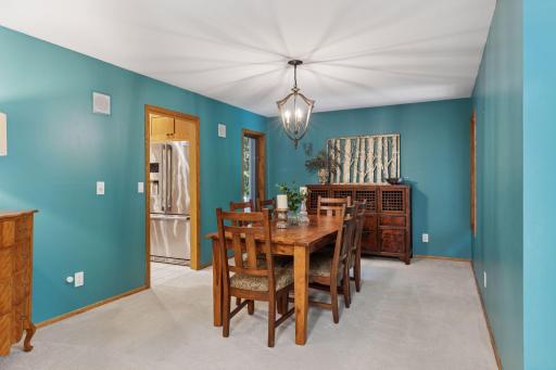 1349 Tamberwood Trail, Woodbury, MN 55125