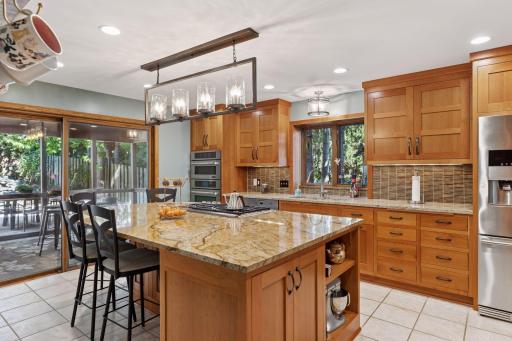 1349 Tamberwood Trail, Woodbury, MN 55125