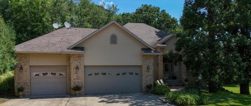 71952 Phillip Drive, Albert Lea, MN 56007