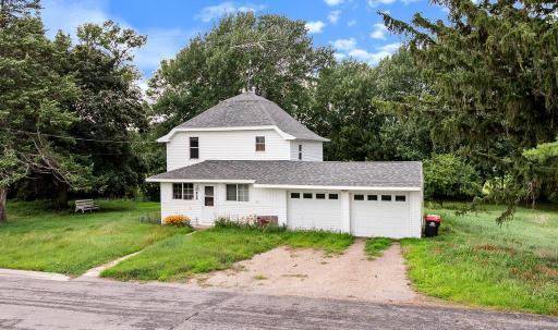 520 East Street, Echo, MN 56237