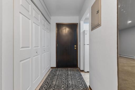 As you enter, youâll find a closet with in-unit laundry and extra space for storing coats and shoes.