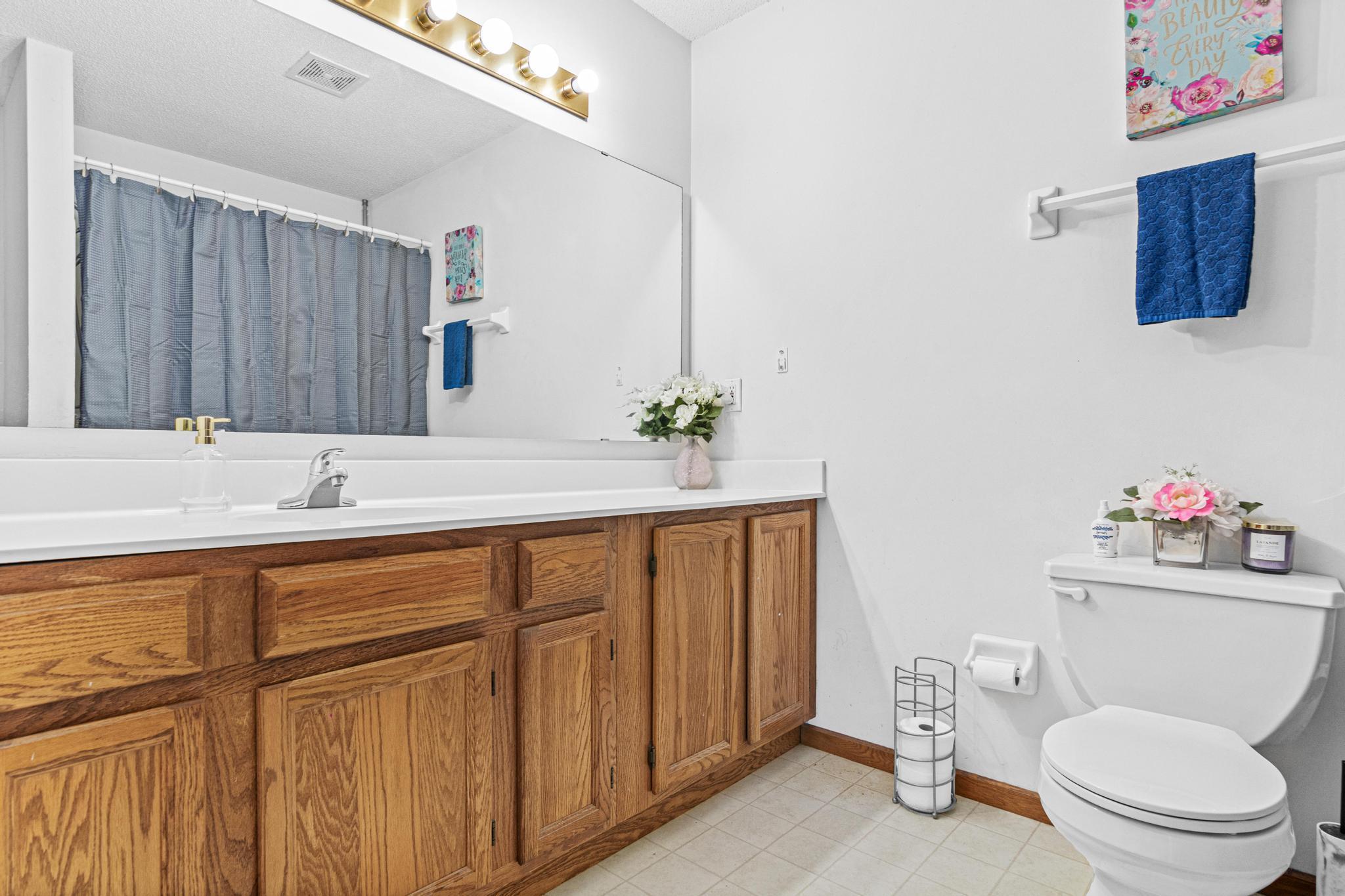 10940 Johnson St NE, Blaine-23.jpg