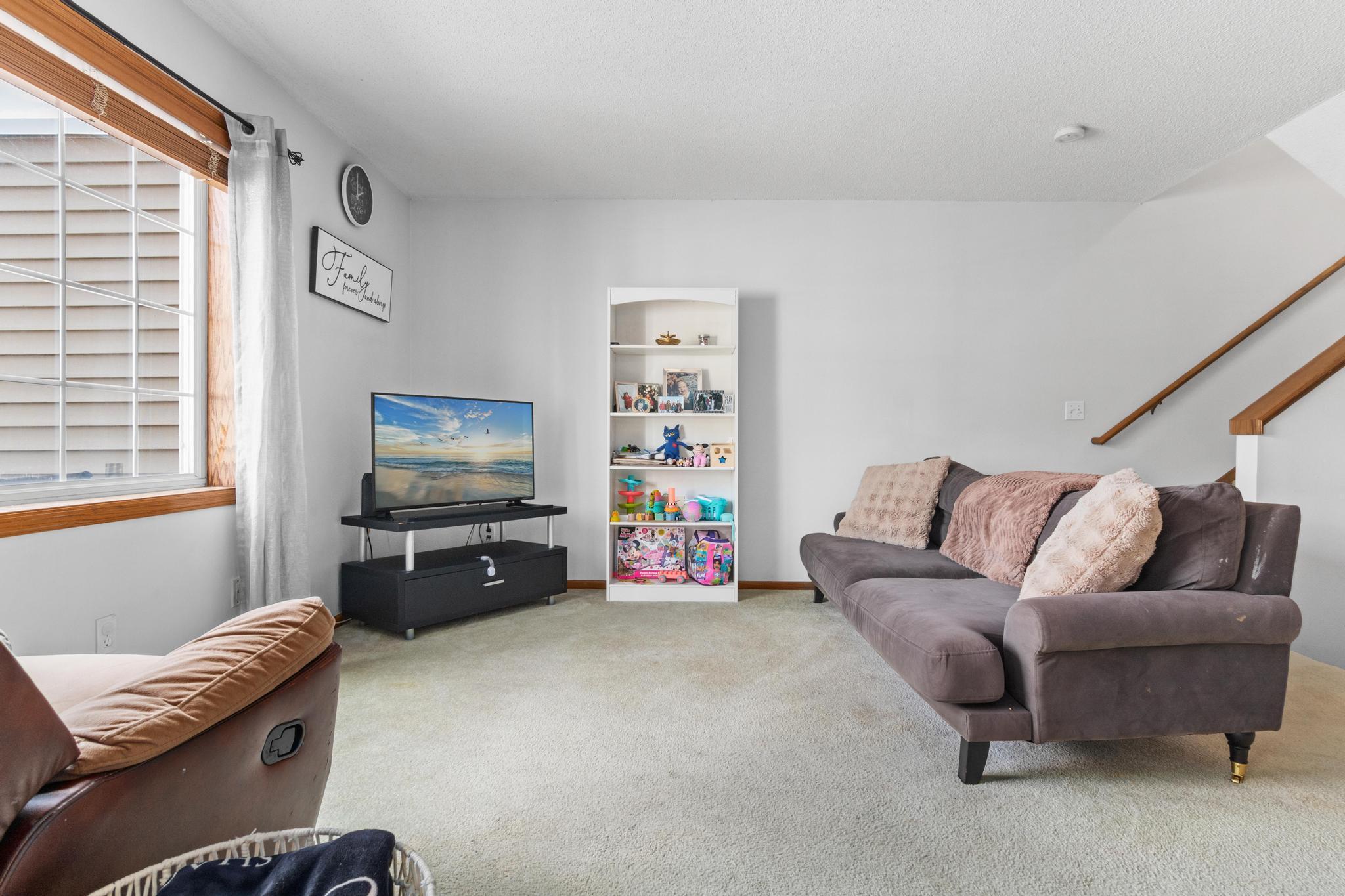 10940 Johnson St NE, Blaine-5.jpg