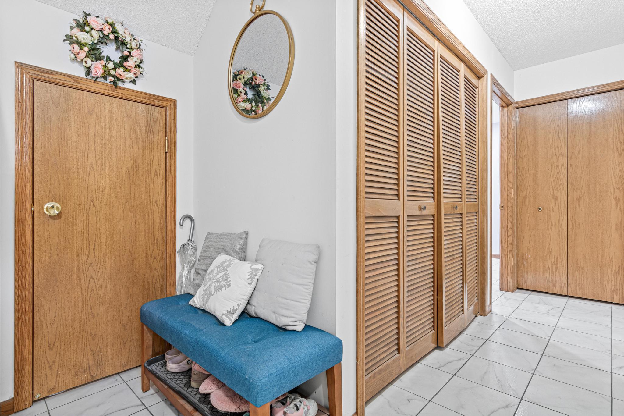 10940 Johnson St NE, Blaine-3.jpg