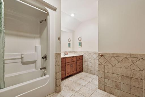 28075 Zuni Street NW, Isanti, MN 55040