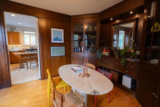 628 Cedar Lake Road S, Minneapolis, MN 55405