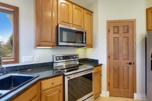 23371 Grandview Trail, Lakeville, MN 55044