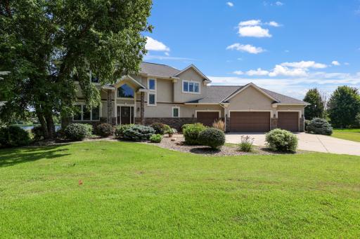 23371 Grandview Trail, Lakeville, MN 55044