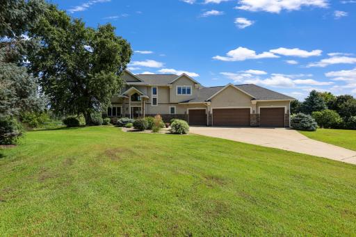 23371 Grandview Trail, Lakeville, MN 55044