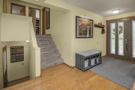 15041 Butternut Lane, Burnsville, MN 55306