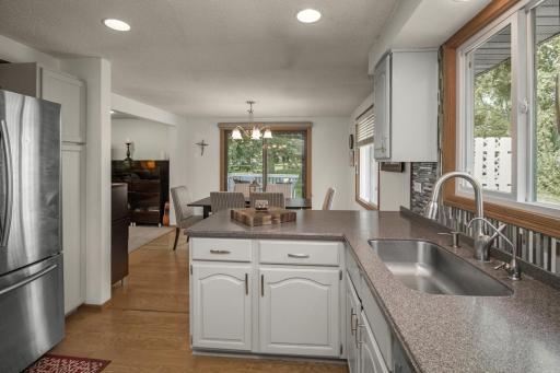 15041 Butternut Lane, Burnsville, MN 55306