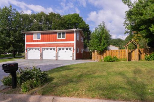 15041 Butternut Lane, Burnsville, MN 55306