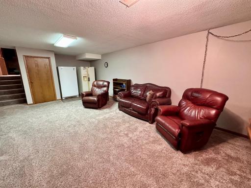 19118 Aspen Avenue, Tracy, MN 56175