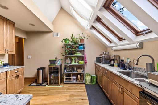 542 Portland Avenue, Saint Paul, MN 55102